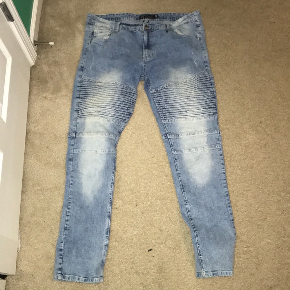 Light blue slim jeans W42/L34